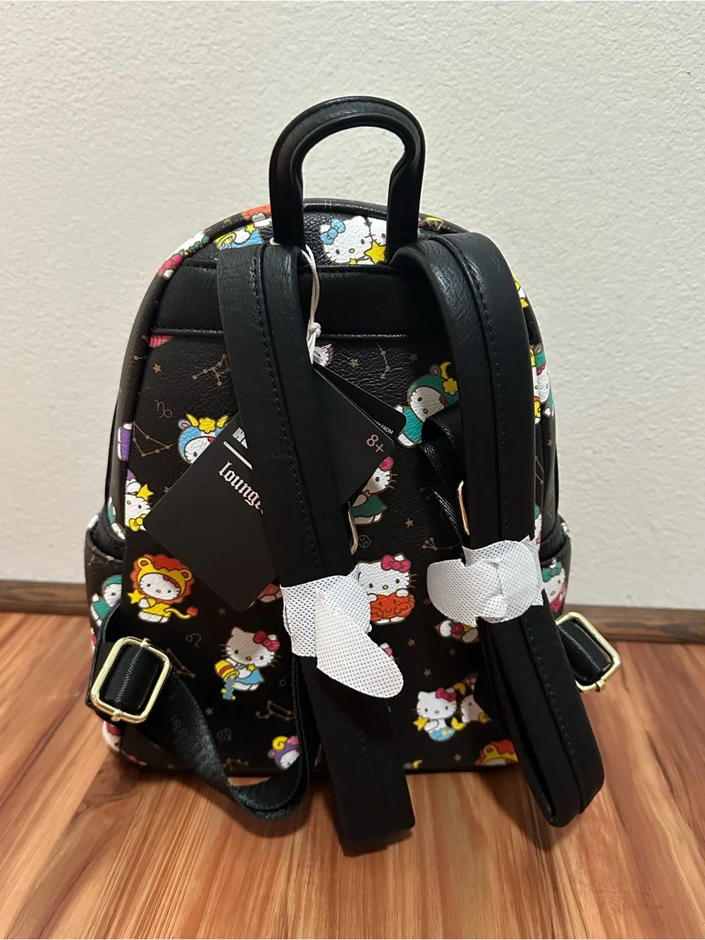 NWT Sanrio x Loungefly Hello Kitty Zodiac Mini Backpack in Black Multicolor - Picture 4 of 4